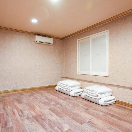 K Motel Daeyeon Пусан Екстер'єр фото