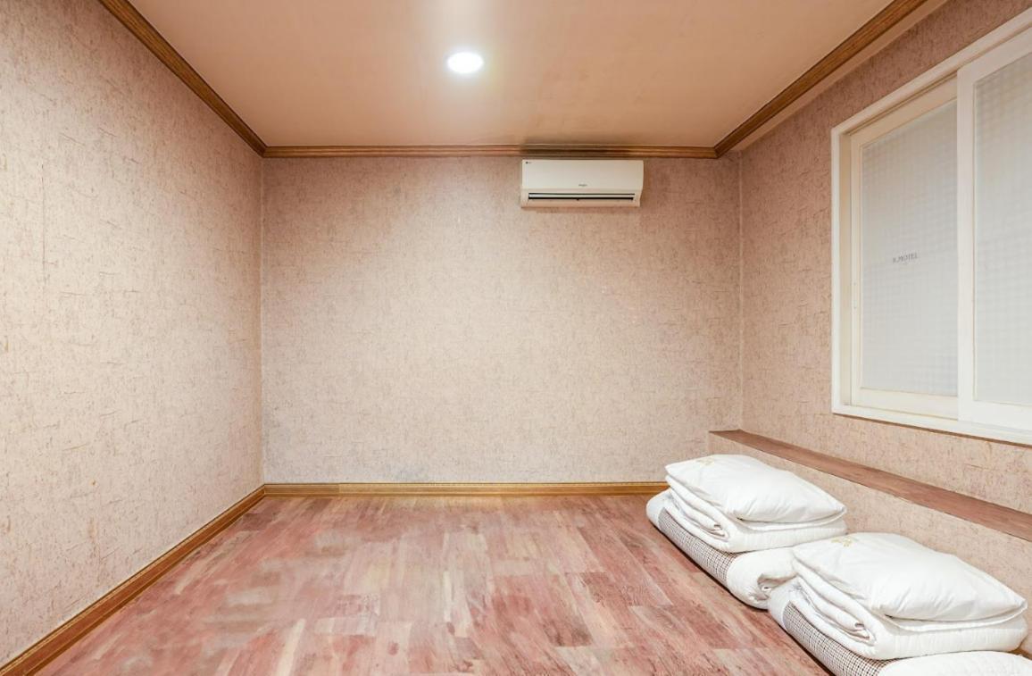 K Motel Daeyeon Пусан Екстер'єр фото