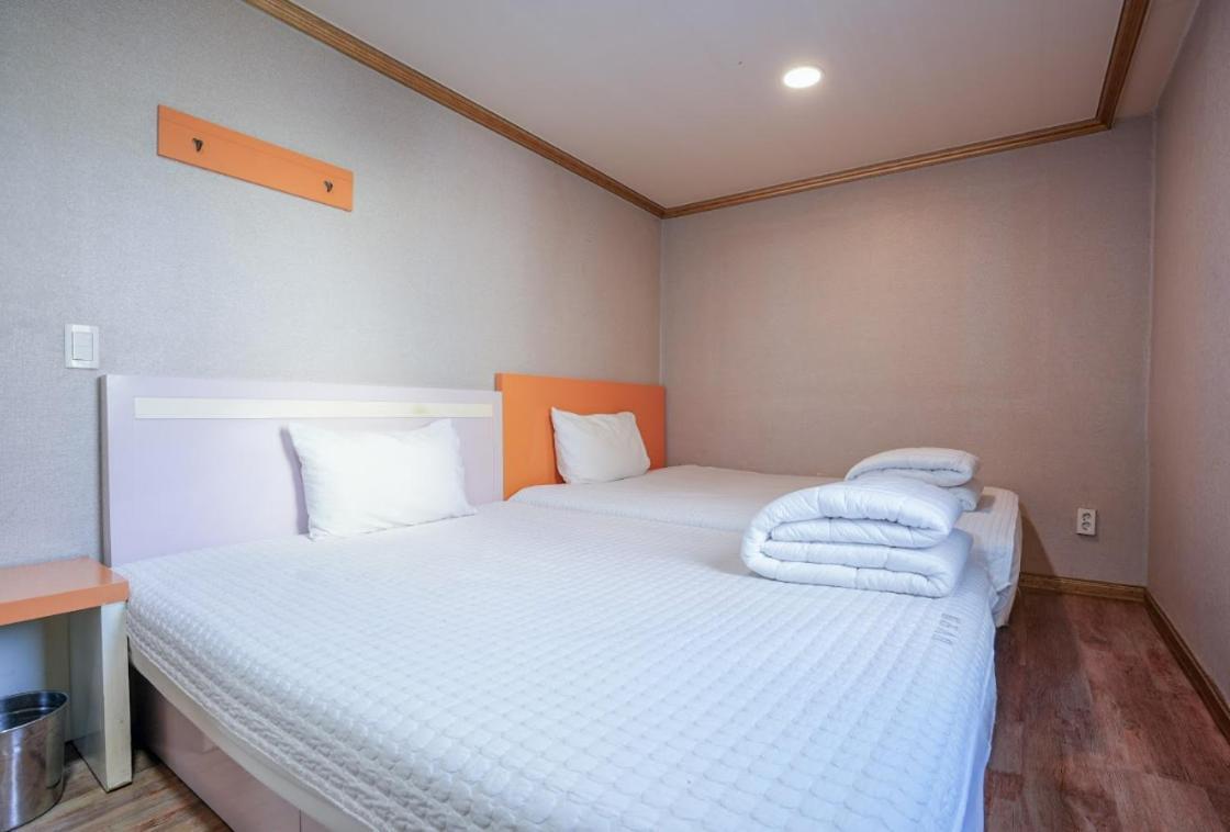K Motel Daeyeon Пусан Екстер'єр фото
