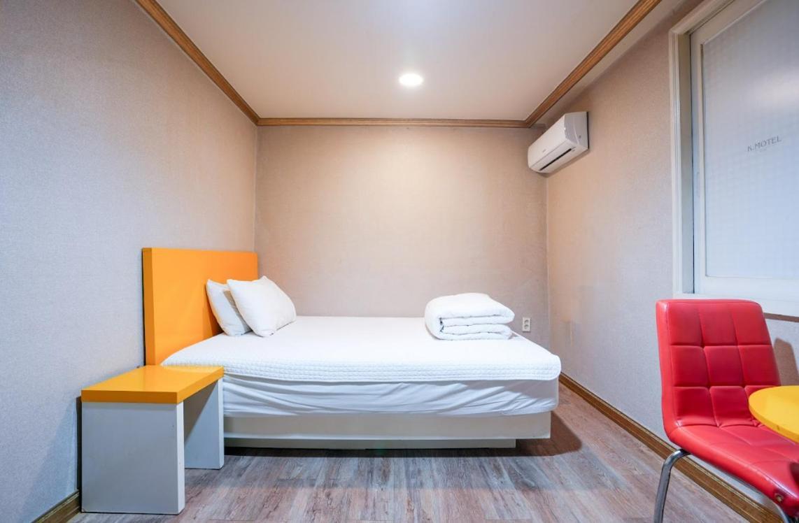 K Motel Daeyeon Пусан Екстер'єр фото